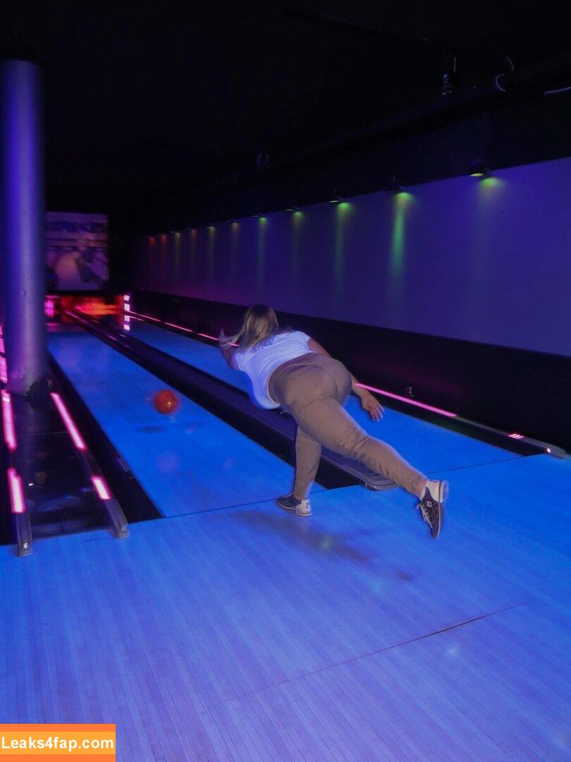 MissParaskeva leaked photo photo #0660