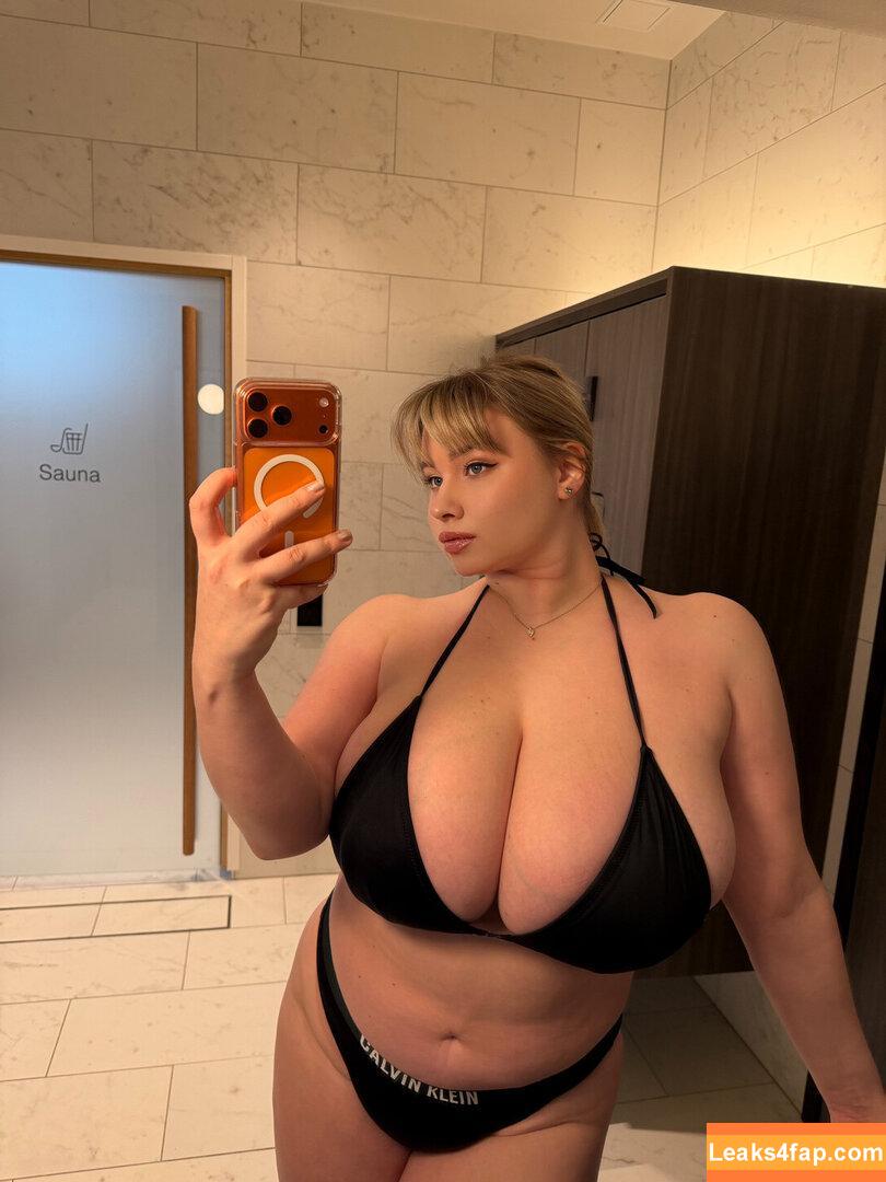 MissParaskeva / missparaskeva.pr leaked photo photo #0692