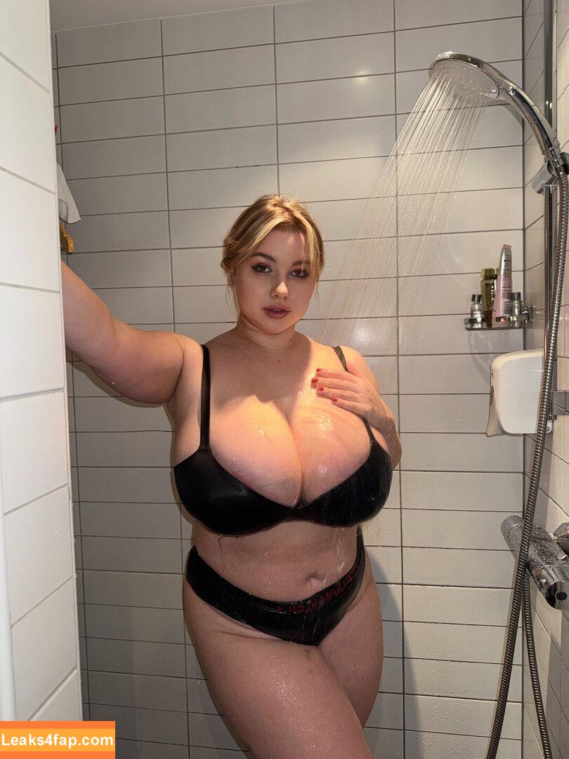 MissParaskeva / missparaskeva.pr leaked photo photo #0705