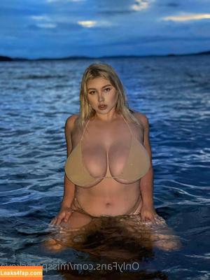 MissParaskeva photo #0046