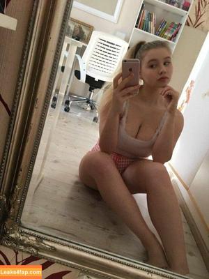 MissParaskeva photo #0184