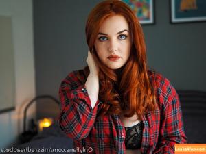 missredheadbeta photo #0060