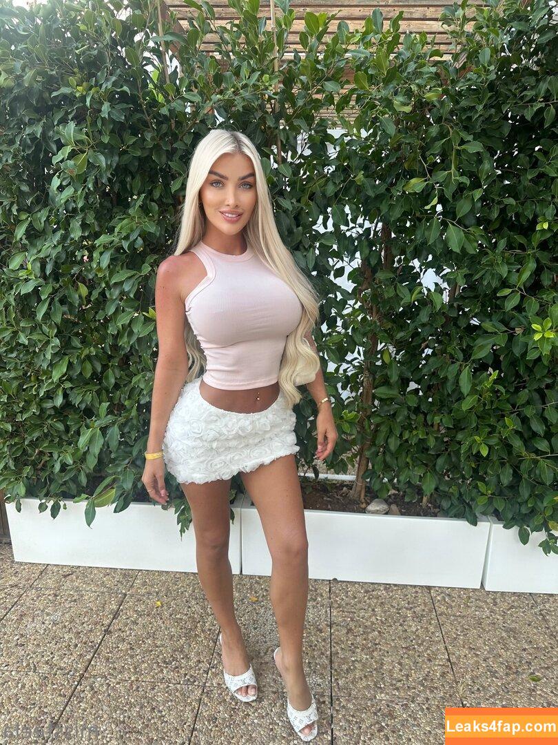 Missteela_o / missteela.official / xteleela leaked photo photo #0172