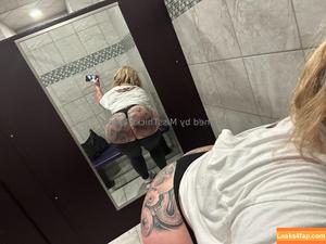 missthickntatted photo #0137