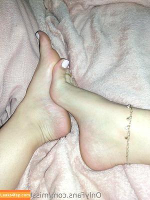 misstinyfeets photo #0021