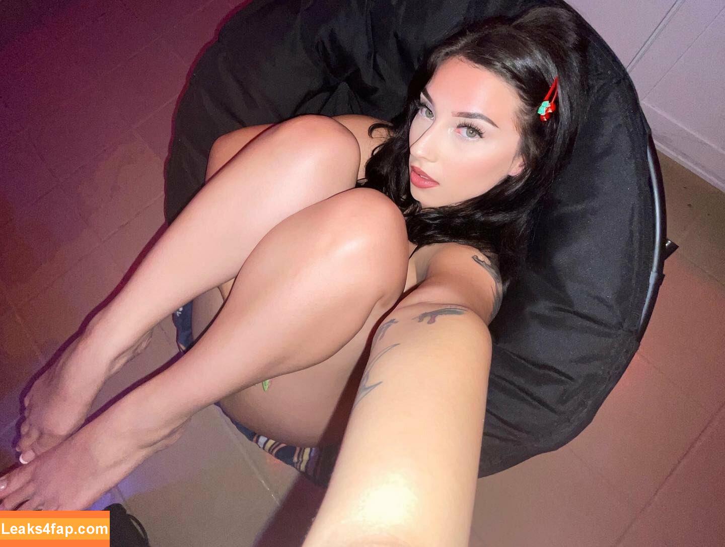 missyoumichelle / _miss.michelle / sugarssslut leaked photo photo #0025