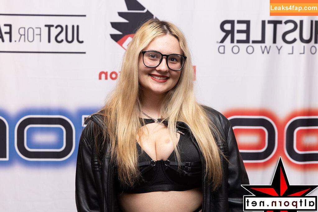 Mistress Loow /  leaked photo photo #0003