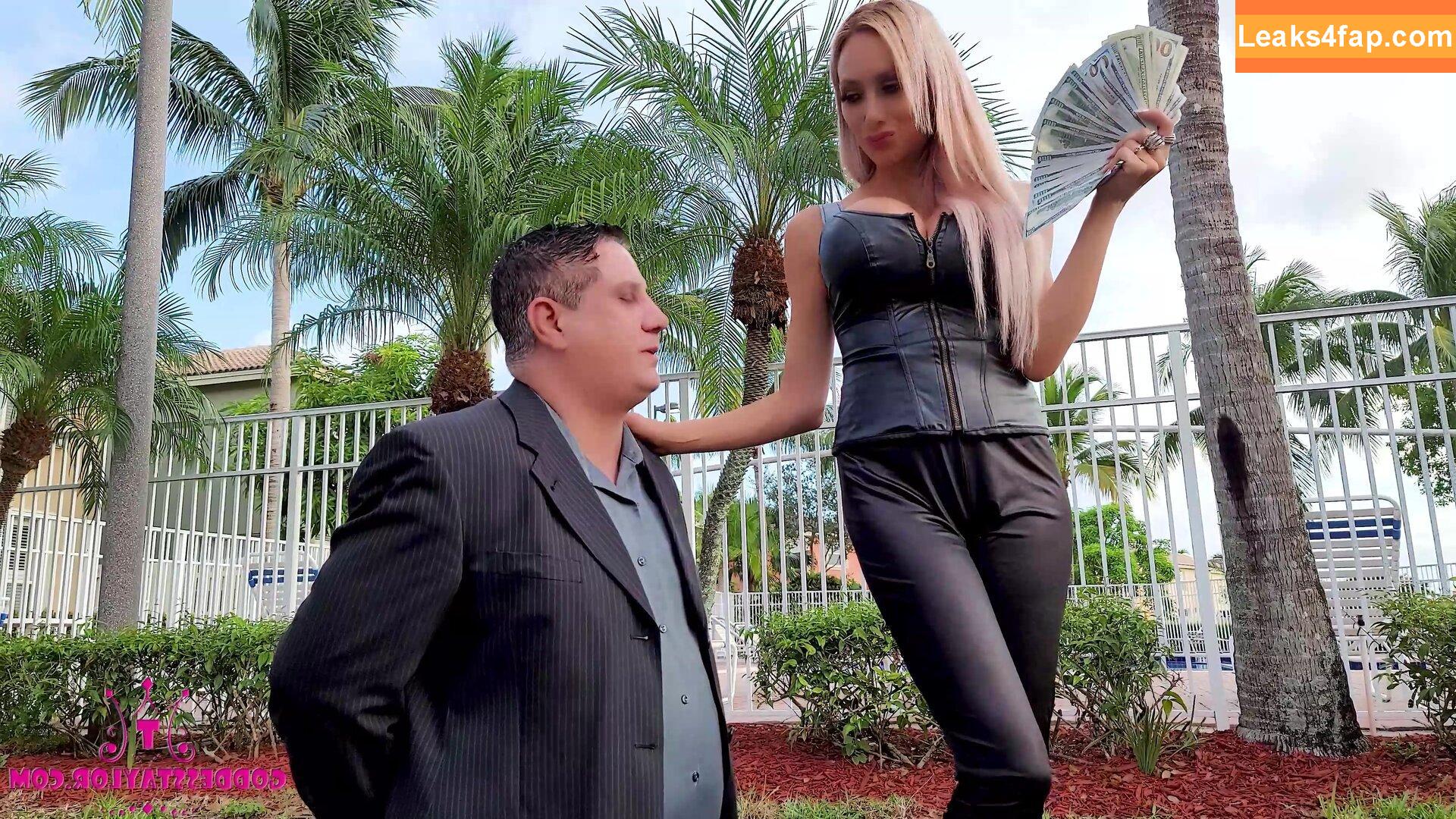 Mistress Taylor Knight / floridafindom / goddesstaylork / official_taylor_knight leaked photo photo #0095