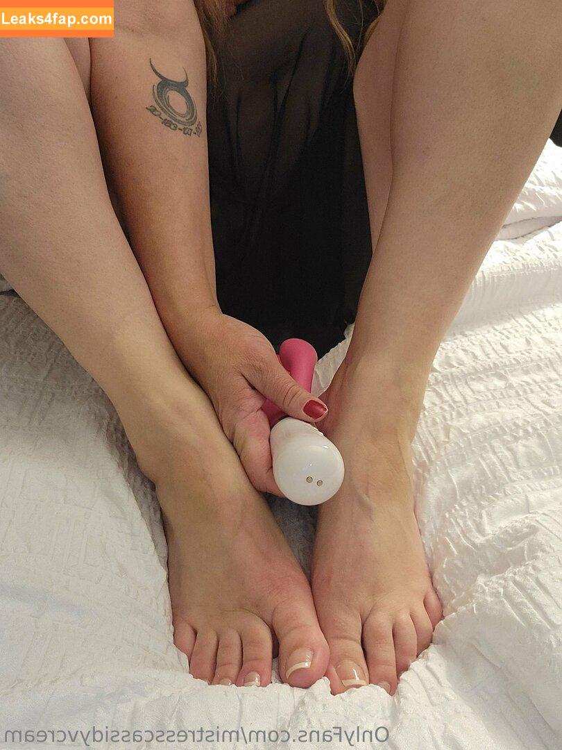 mistresscassidyvcream / creamcassidy leaked photo photo #0026