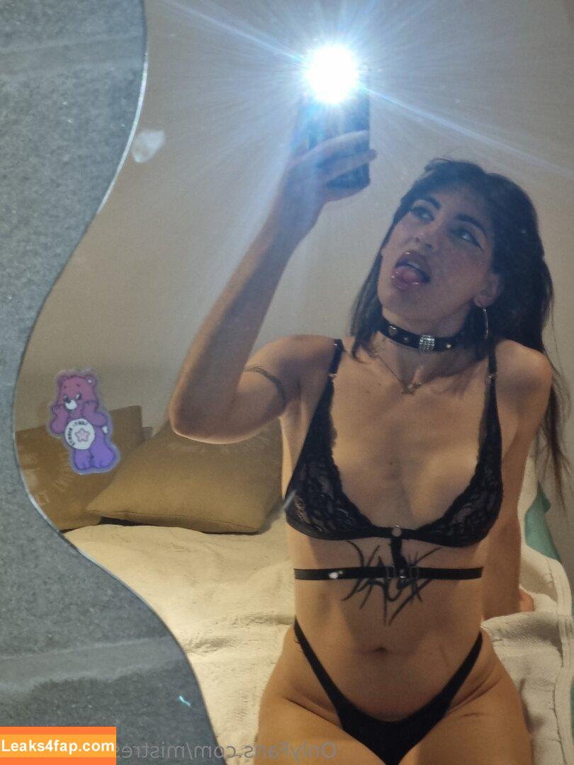 mistresslilith1999 /  leaked photo photo #0007