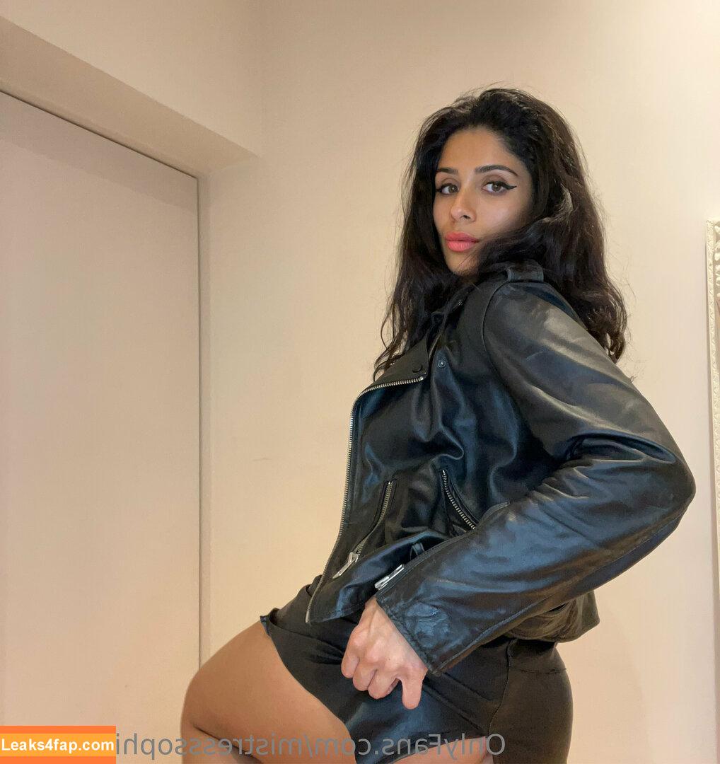 mistresssophiasahara / sophiasaharabackup leaked photo photo #0127