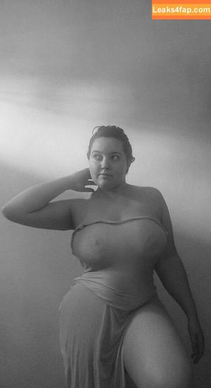 Misty Acosta photo #0016