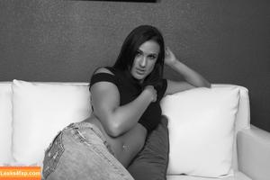 Misty Anderson photo #1000