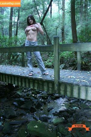 Misty Anderson photo #1907
