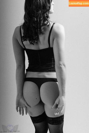 Misty Anderson photo #2000