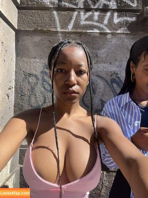 mitchumtanya photo #0010