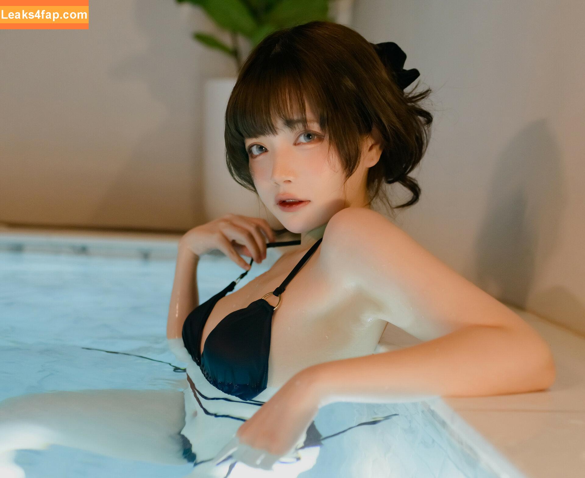 miu_cosplayer / Milky_choco93 / ミウ Cosplayer leaked photo photo #0025