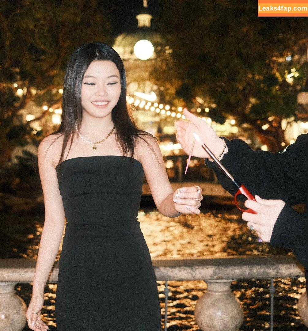 Miya Cech / miyacech leaked photo photo #0001