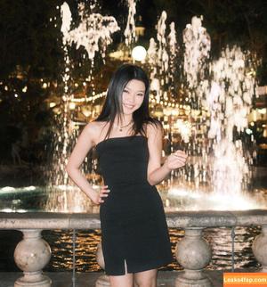Miya Cech photo #0002