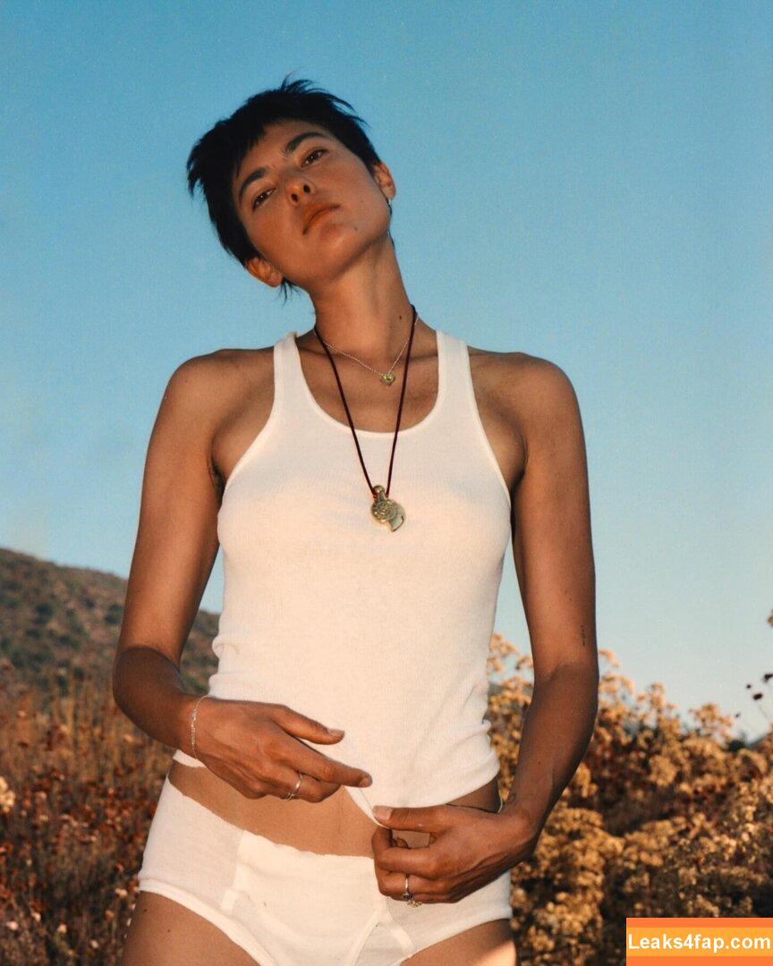 Miya Folick / miyafolick leaked photo photo #0013