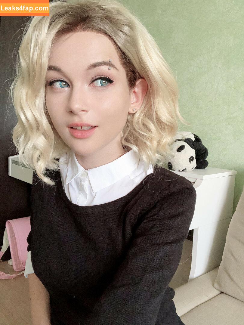 mk_ays /  leaked photo photo #0177