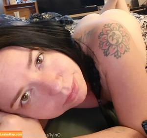 mmmeghanxx photo #0042