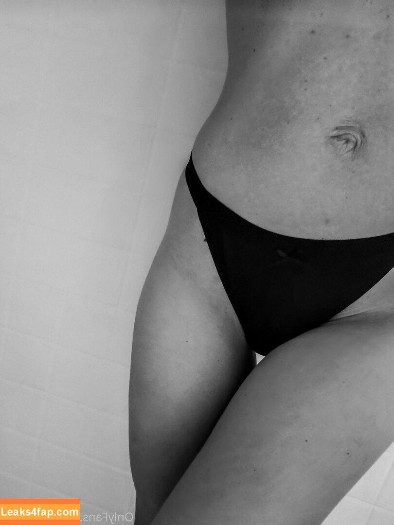 mmmom /  leaked photo photo #0013