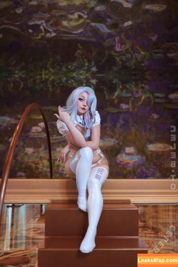 Mochichuu / MochichuuC / https: / mochichuu_ / mochichuu_cosplay / mochichuucosplay / smallmochi слитое фото фото #0431