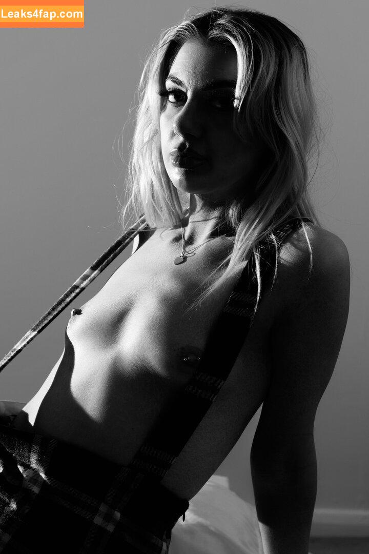 Models On Purpleport / Adultfolio / Maxmodels.pl (no mass dumpingtogs content / model-kartei.de / modelfol.io / purpleportofficial слитое фото фото #1149