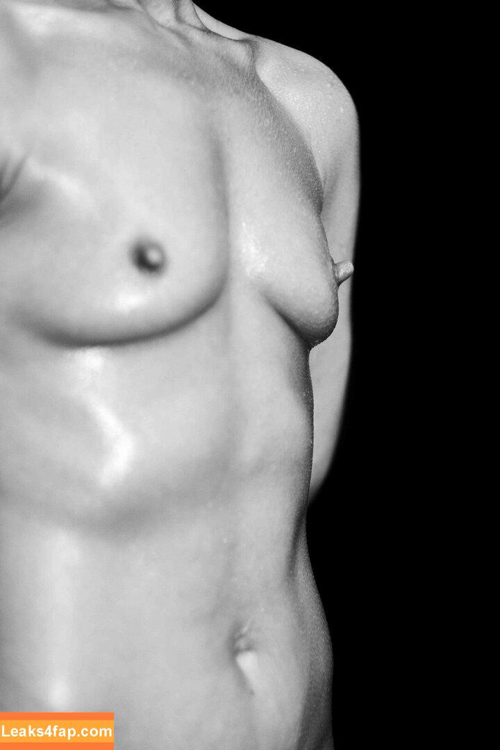 Models On Purpleport / Adultfolio / Maxmodels.pl (no mass dumpingtogs content / model-kartei.de / modelfol.io / purpleportofficial leaked photo photo #1710