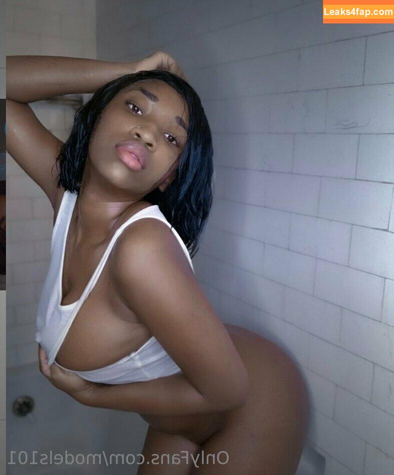 models101 /  leaked photo photo #0123