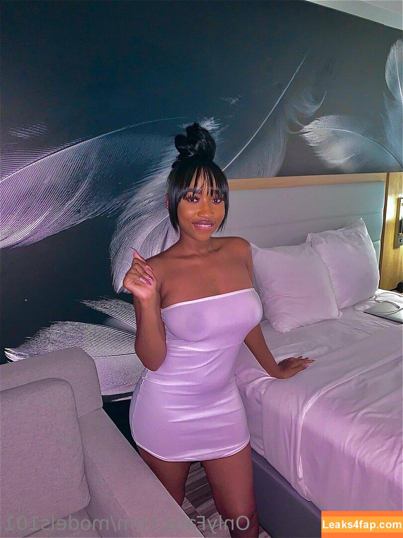 models101 /  leaked photo photo #0124