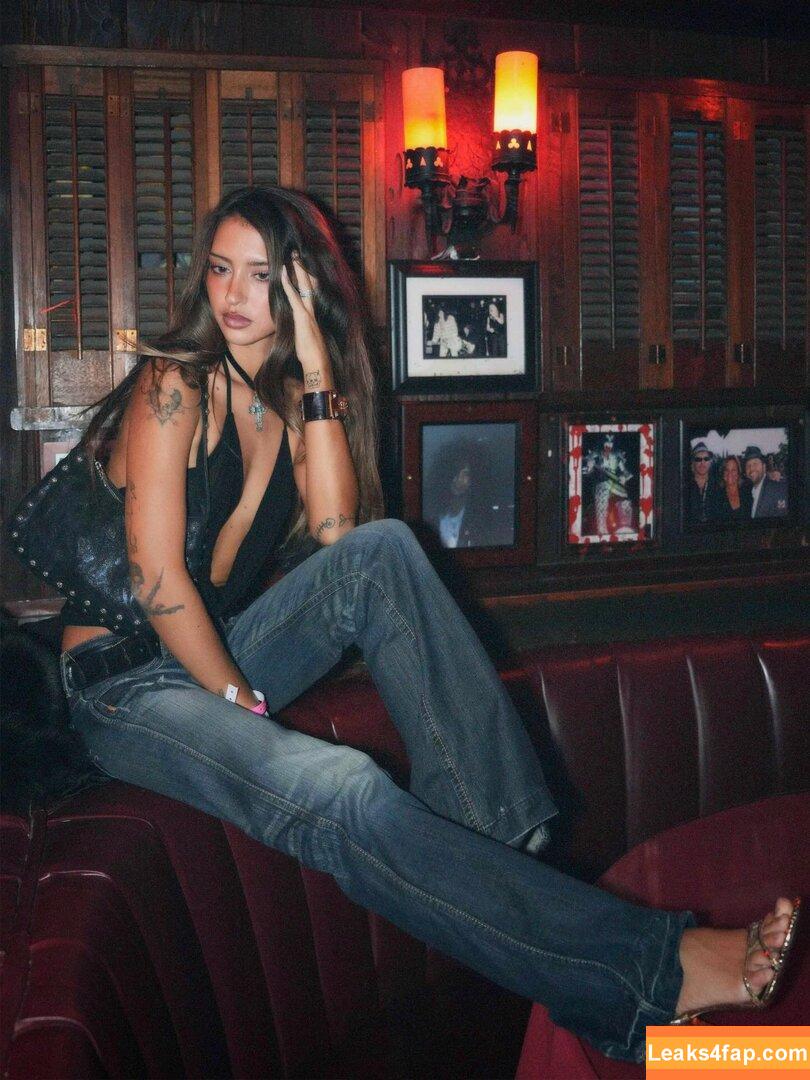 Mollie Mae / llimoe leaked photo photo #0001