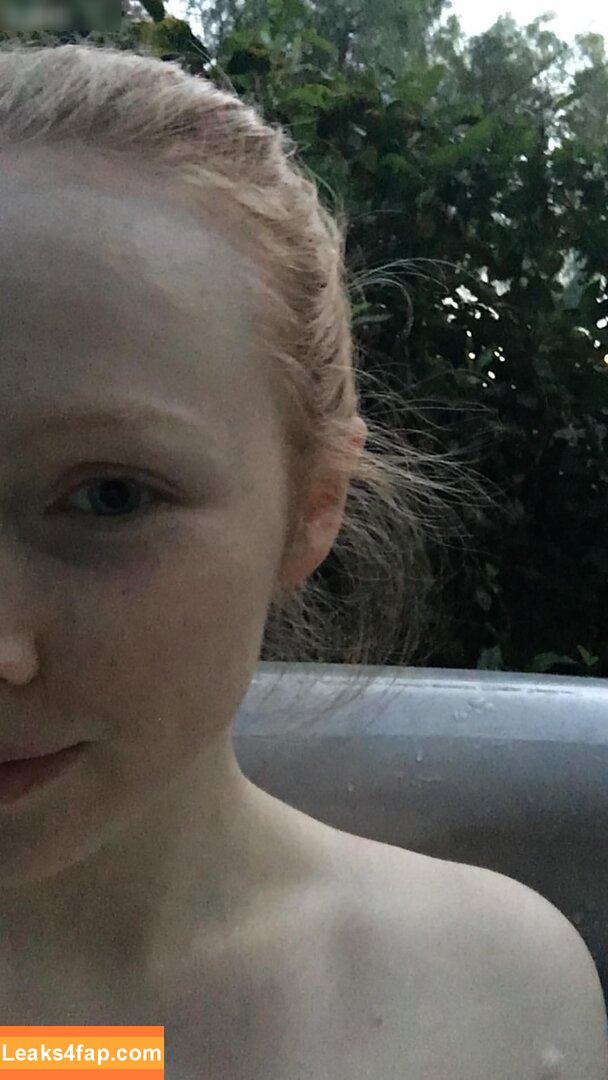 Molly C Quinn / lassmolly / mollycaitlynquinn leaked photo photo #0108