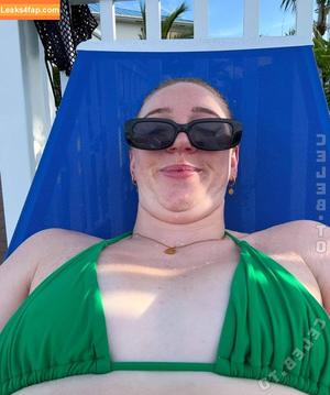 Molly Carlson photo #0152