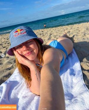 Molly Carlson photo #0188