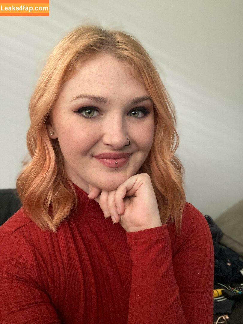 Molly Demure / demure_whore / https: leaked photo photo #0288