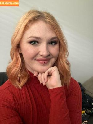 Molly Demure photo #0288
