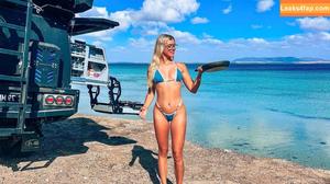 Molly Dixon photo #0030