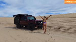 Molly Dixon photo #0035