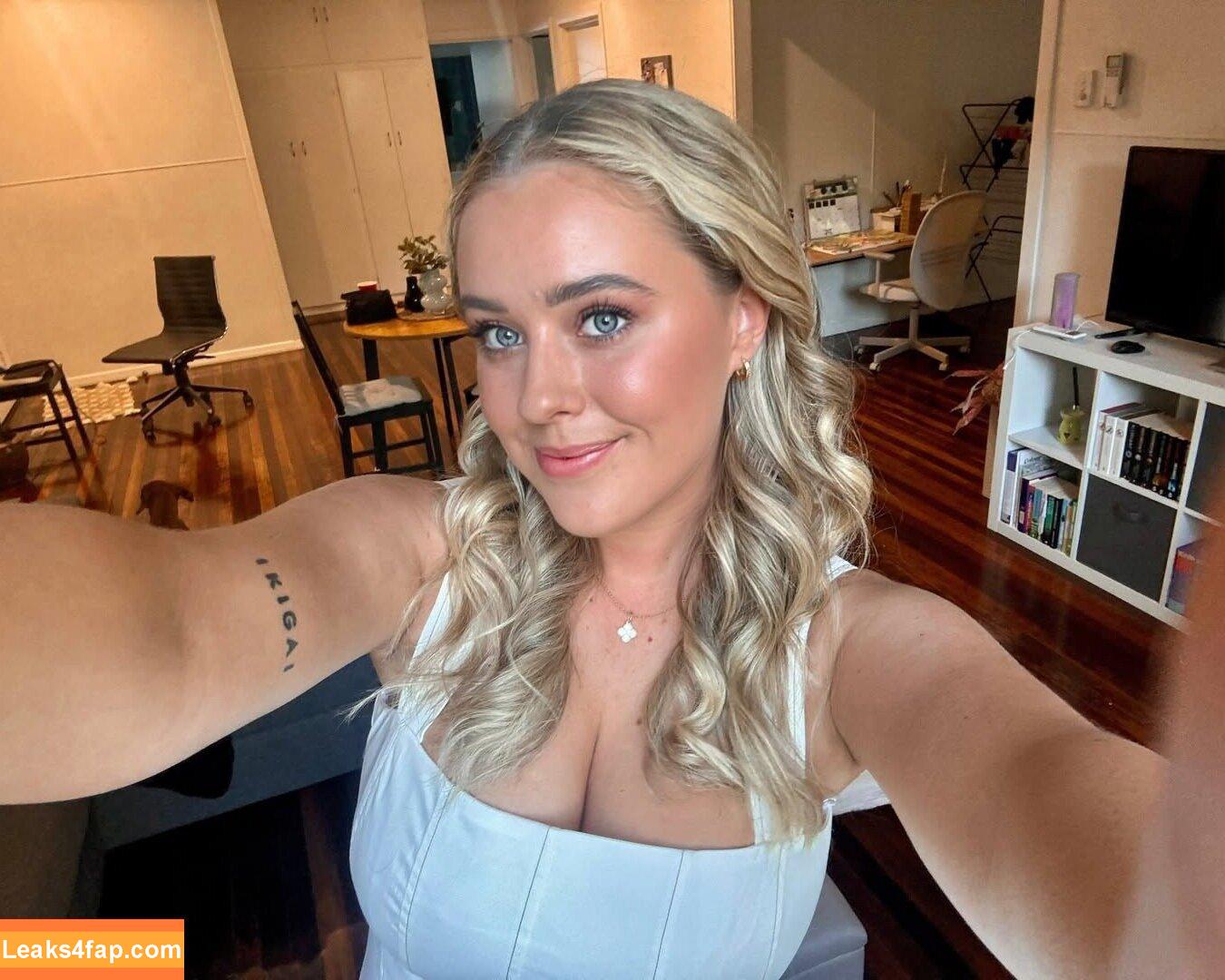 Molly Donahoe / mollydonahoe leaked photo photo #0023