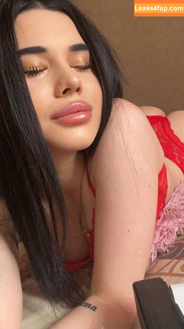 molly_loveee777 / molllybunny / molly_loveee / mollylove777 leaked photo photo #0001