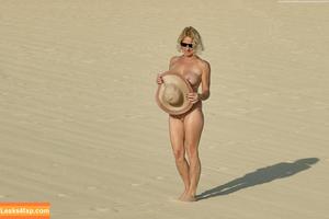 Molly Maracas photo #0239