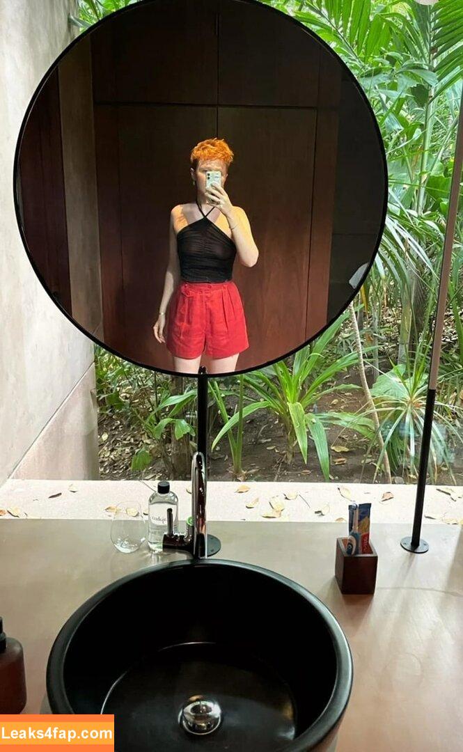 Molly Quinn / lassmolly / mollycaitlynquinn leaked photo photo #0085