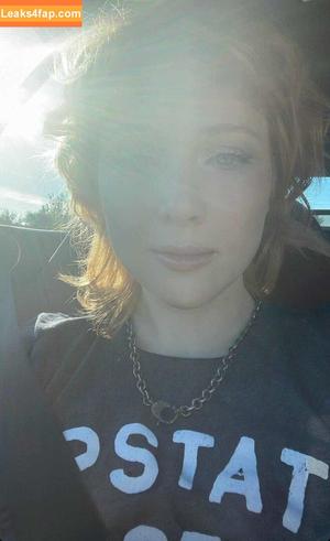 Molly Quinn photo #0100