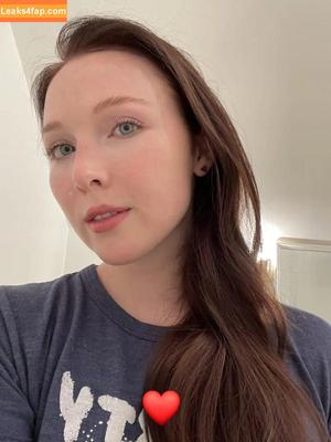 Molly Quinn photo #0168