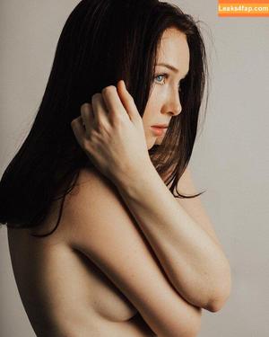 Molly Quinn photo #0205