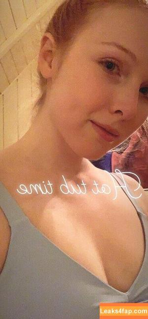 Molly Quinn photo #0213