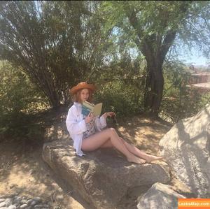 Molly Quinn photo #0229