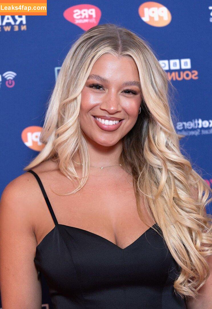 Molly Rainford / mollyrainford слитое фото фото #0250